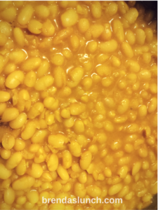Navy Beans w/ Tumeric! healthyeating healthyeats lunch recipe lunch ideas
