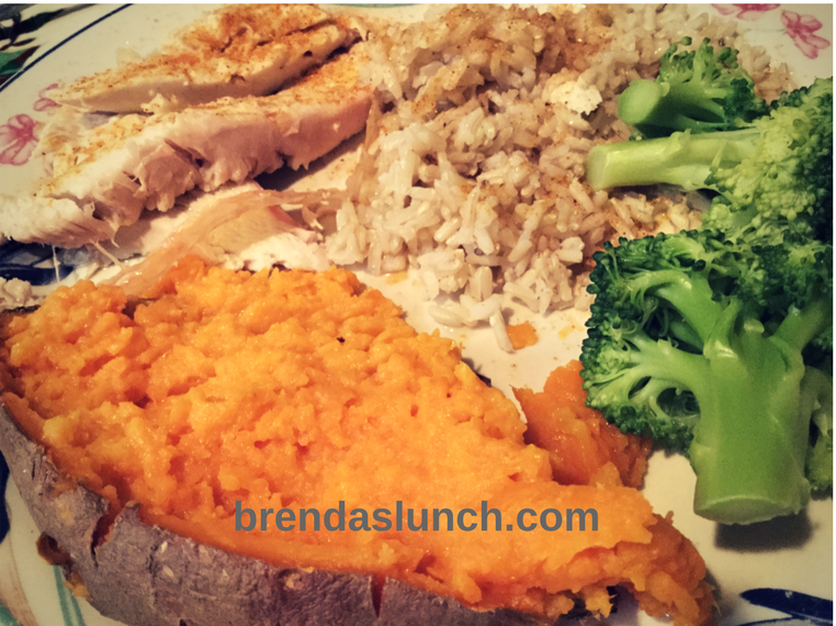 Roasted Chicken Breast w/ Sweet Potato & Broccoli brendaslunch healthyeats healthyeating lunch ideas dinner ideas